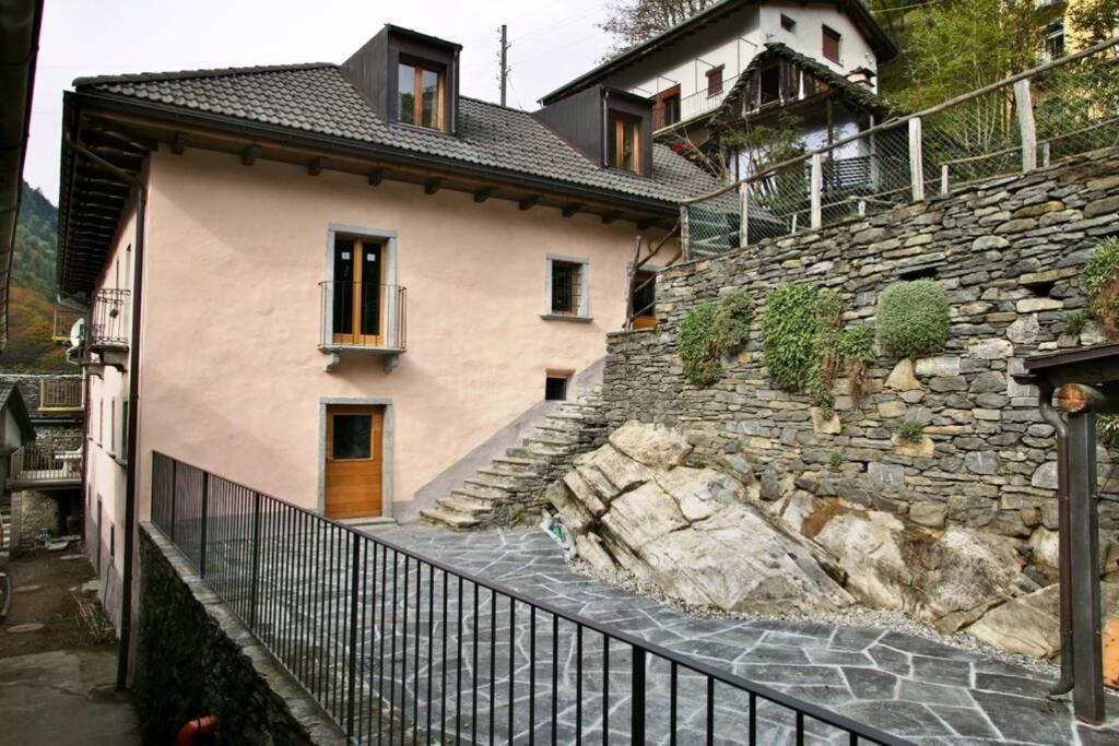 Wild Valley Rustico Grande Villa Vergeletto Exterior photo